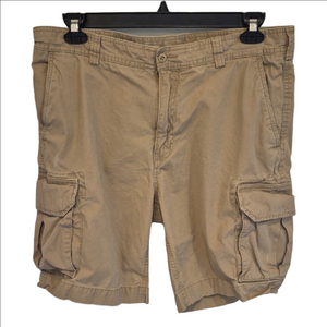 Daniel Cremieux Men's Cargo Shorts in Khaki Size 36